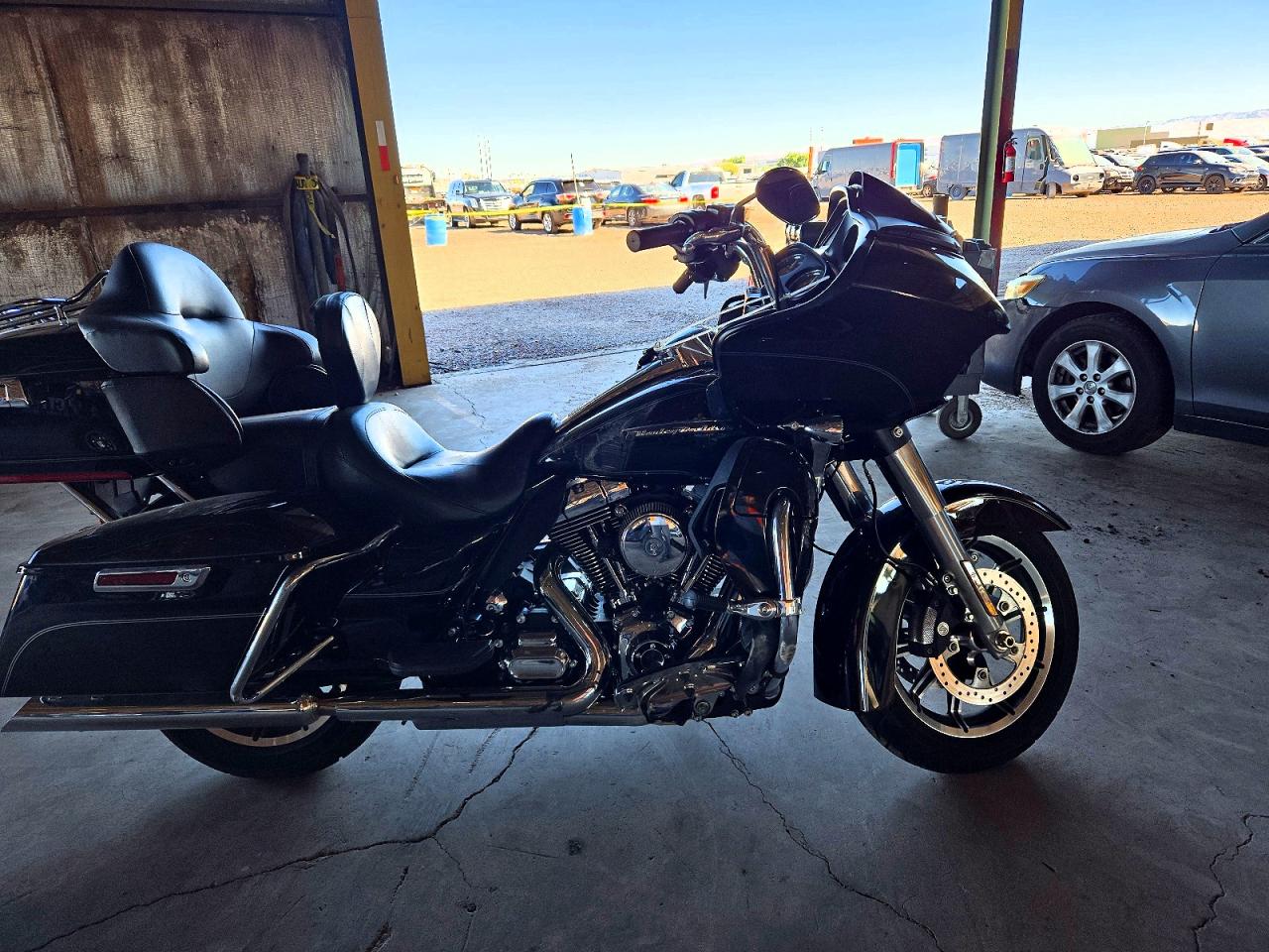 2016 HARLEY-DAVIDSON FL | 1HD1KGL19GB689724 | UPCARS