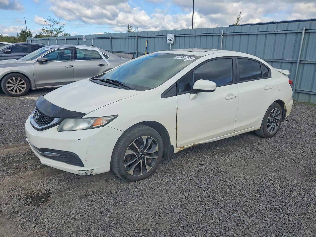 2015 HONDA CIVIC LX | 2HGFB2F59FH038321 | UPCARS