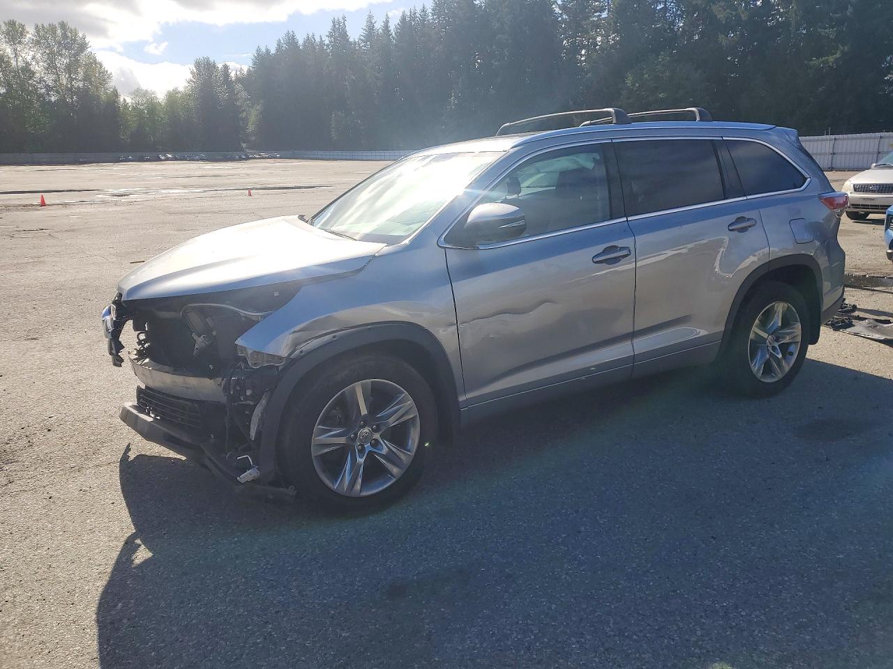 2015 TOYOTA HIGHLANDER LIMITED PLATINUM | 5TDDKRFHXFS197245 | UPCARS