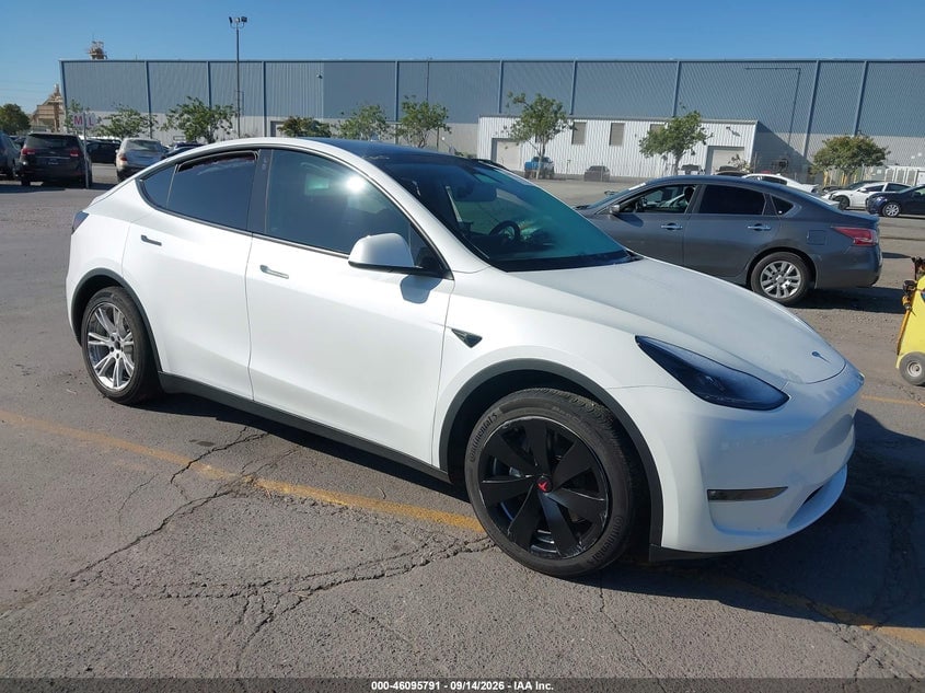 2023 TESLA MODEL Y AWD/LONG RANGE DUAL MOTOR ALL-WHEEL DRIVE | 7SAYGDEE2PF745017 | UPCARS
