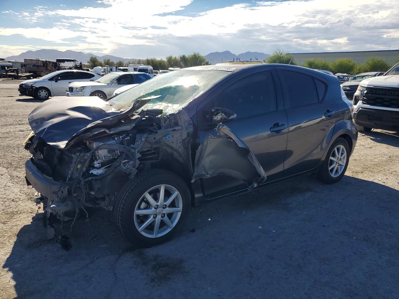 2012 TOYOTA PRIUS FOUR | JTDKDTB3XC1520789 | UPCARS