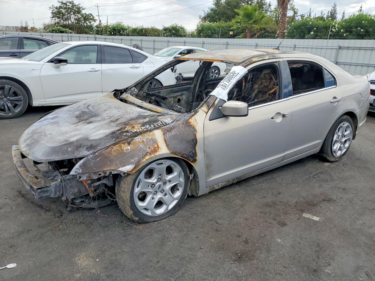 2010 FORD FUSION SE | 3FAHP0HA7AR367349 | UPCARS