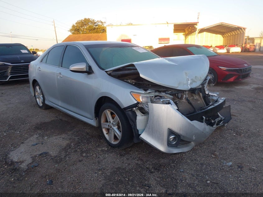 2014 TOYOTA CAMRY SE | 4T1BF1FK8EU311404 | UPCARS