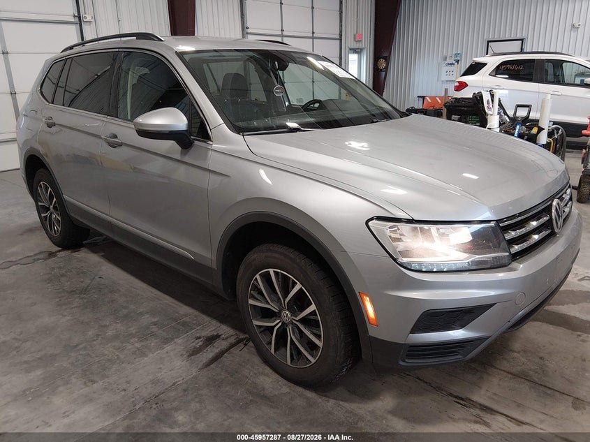 2020 VOLKSWAGEN TIGUAN 2.0T SE/2.0T SE R-LINE BLACK/2.0T SEL | 3VV3B7AX2LM120526 | UPCARS