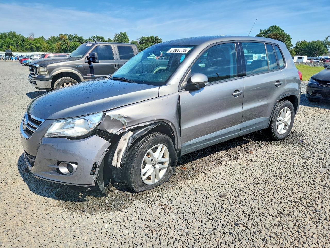 2011 VOLKSWAGEN TIGUAN S | WVGBV7AX6BW535263 | UPCARS