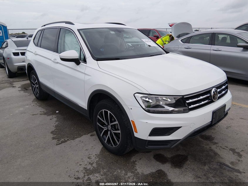 2021 VOLKSWAGEN TIGUAN 2.0T SE/2.0T SE R-LINE BLACK/2.0T SEL | 3VV2B7AX9MM050648 | UPCARS