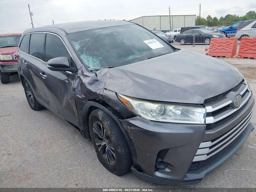 2019 TOYOTA HIGHLANDER LE | 5TDZARFHXKS060244 | UPCARS