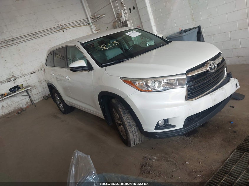 2015 TOYOTA HIGHLANDER LE PLUS V6 | 5TDBKRFH9FS204368 | UPCARS