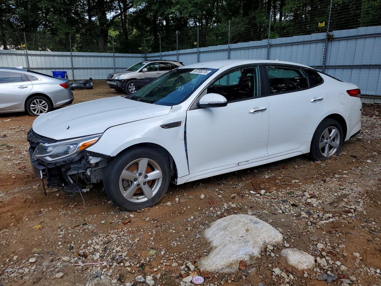 2019 KIA OPTIMA LX | 5XXGT4L35KG339132 | UPCARS