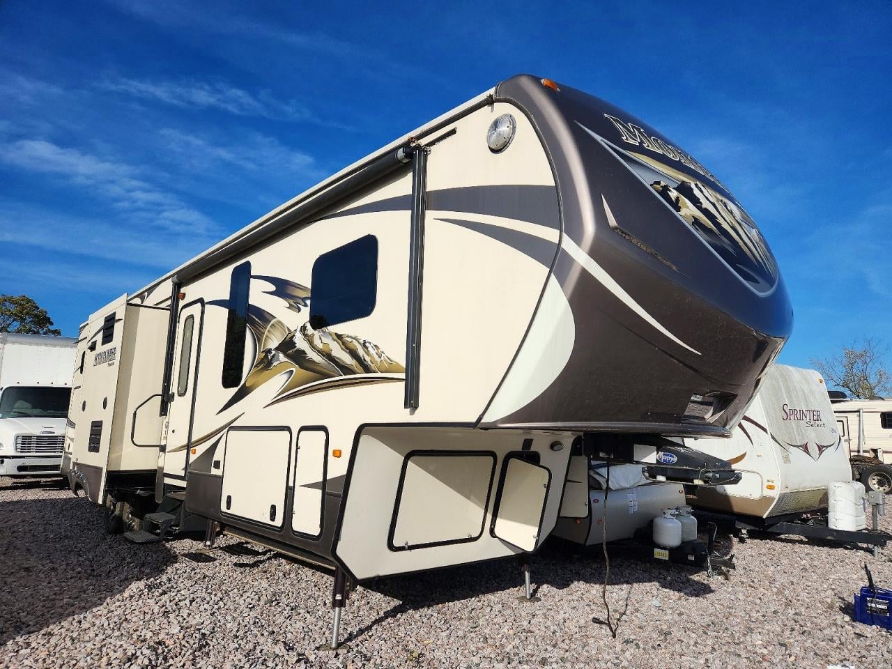 2015 KUTB MONTANA KEYSTONE  CAMPER | 4YDF35625F4730492 | UPCARS