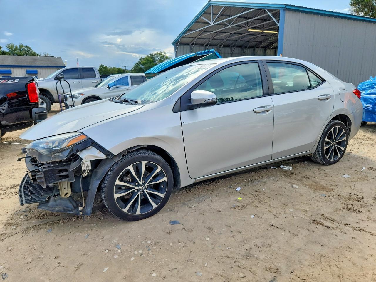2017 TOYOTA COROLLA SE | 5YFBURHEXHP655320 | UPCARS