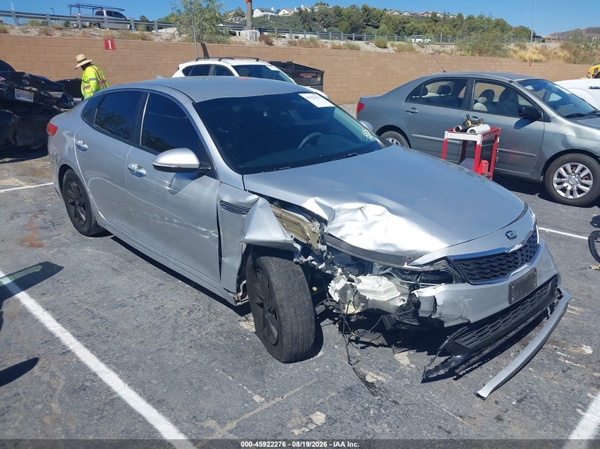 2019 KIA OPTIMA LX | 5XXGT4L3XKG305185 | UPCARS