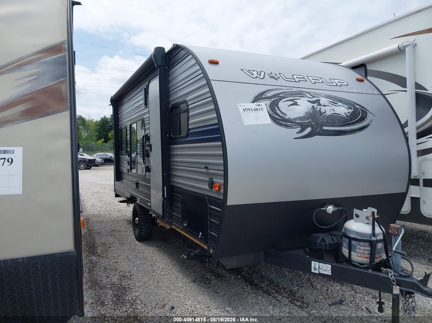 2019 FOREST RIVER CHEROKEE WOLF PUP 18RJB TOYHAULER TRAVEL TRAILER | 5ZT2CKGC5KY003085 | UPCARS