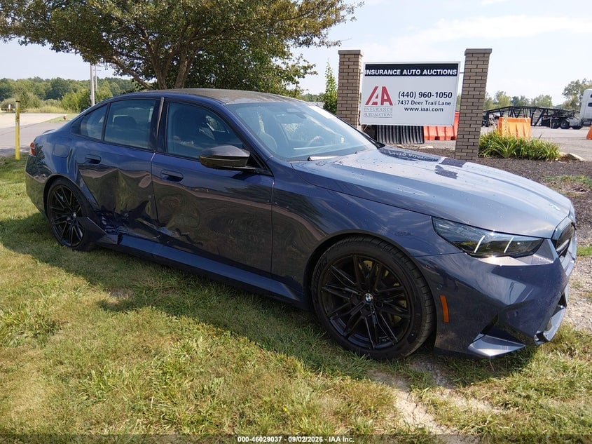 2027 BMW M5 | WBS83FK04VCY32031 | UPCARS