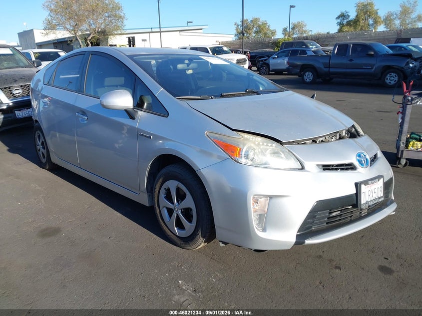 2015 TOYOTA PRIUS TWO | JTDKN3DU1F1914639 | UPCARS
