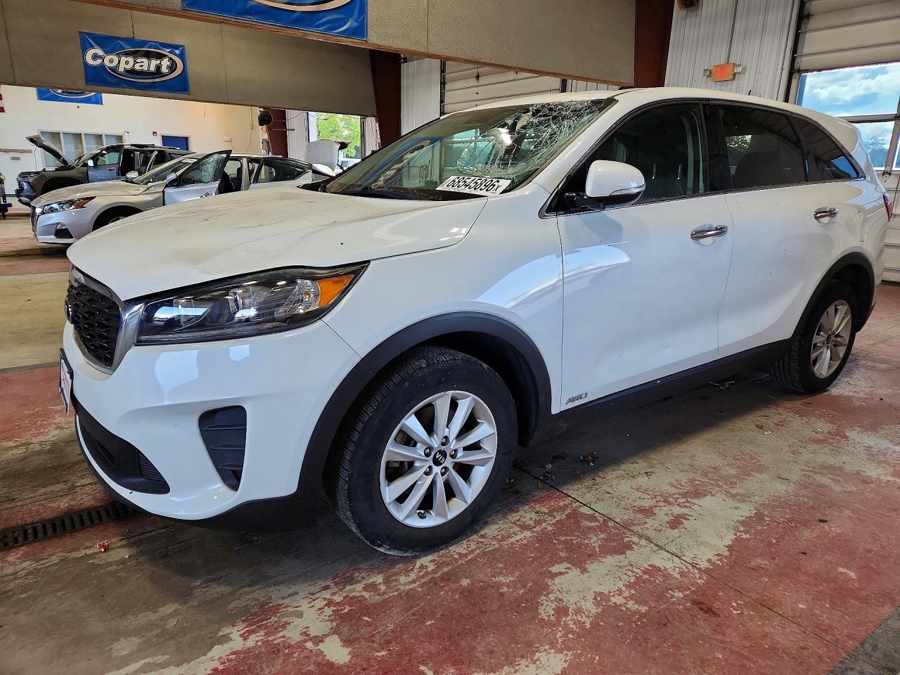2019 KIA SORENTO LX V6 | 5XYPGDA54KG569989 | UPCARS