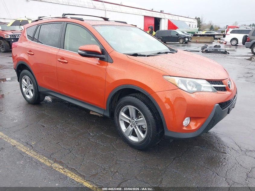 2015 TOYOTA RAV4 XLE | JTMRFREV8FD160997 | UPCARS
