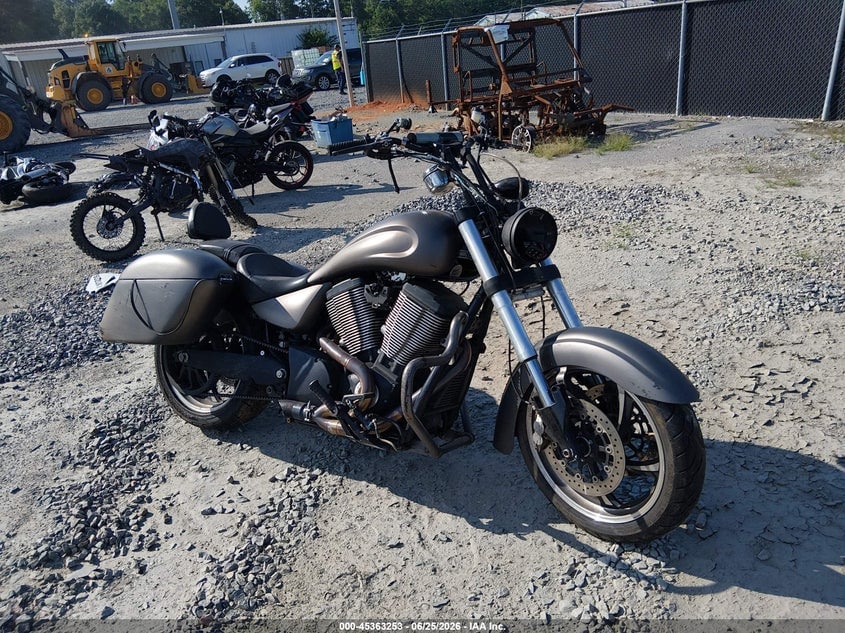 2011 VICTORY MOTORCYCLES KINGPIN 8-BALL | 5VPCA36N2B3006514 | UPCARS