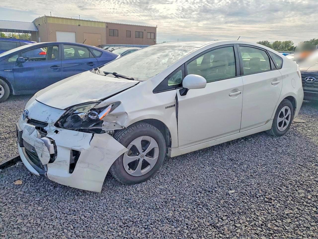 2013 TOYOTA PRIUS TWO | JTDKN3DU1D5606702 | UPCARS