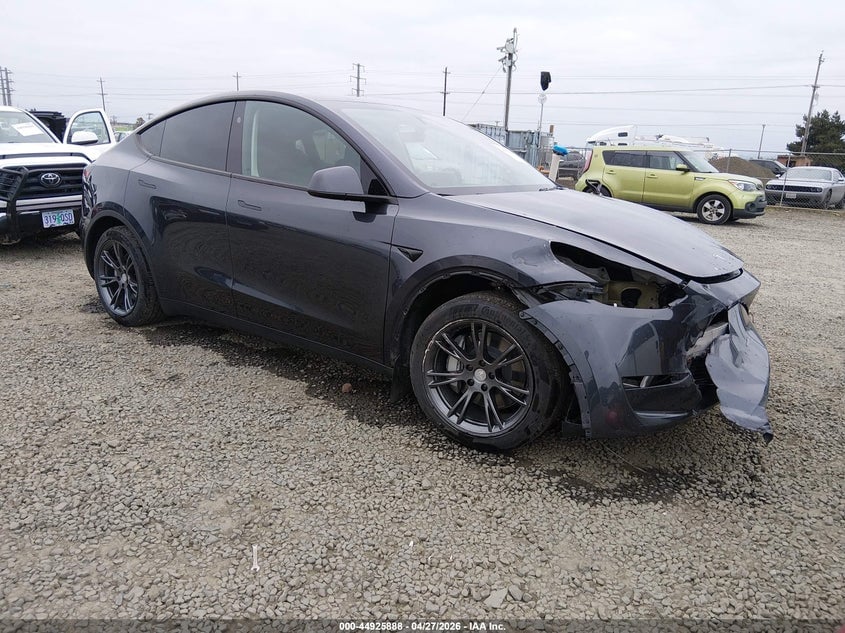 2024 TESLA MODEL Y LONG RANGE DUAL MOTOR ALL-WHEEL DRIVE | 7SAYGDEE4RF115180 | UPCARS