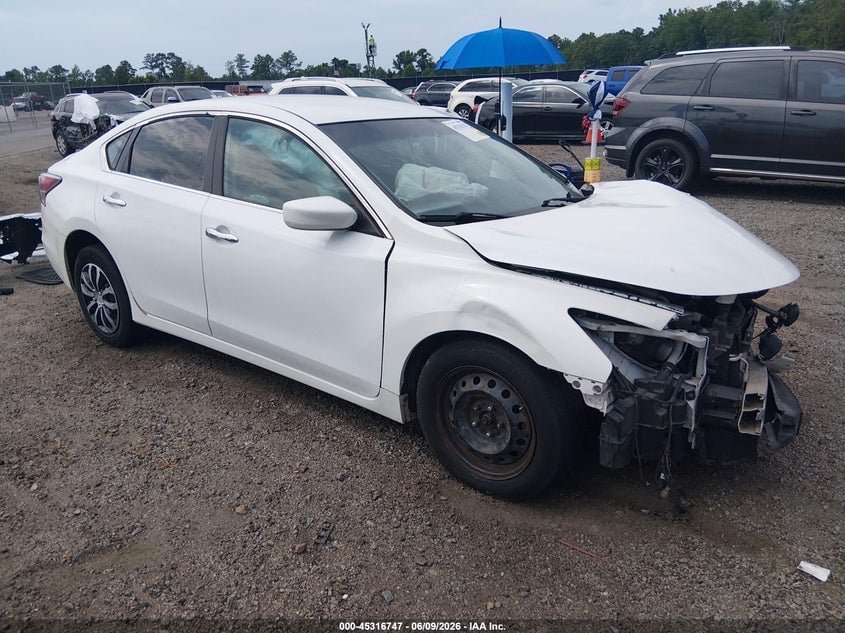 2015 NISSAN ALTIMA 2.5/2.5 S/2.5 SL/2.5 SV | 1N4AL3AP0FC253938 | UPCARS