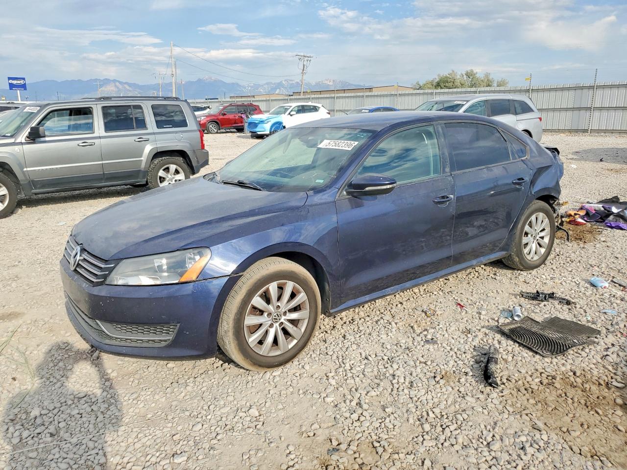 2012 VOLKSWAGEN PASSAT S | 1VWAH7A34CC069076 | UPCARS