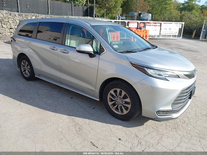 2021 TOYOTA SIENNA LE | 5TDKSKFCXMS004611 | UPCARS