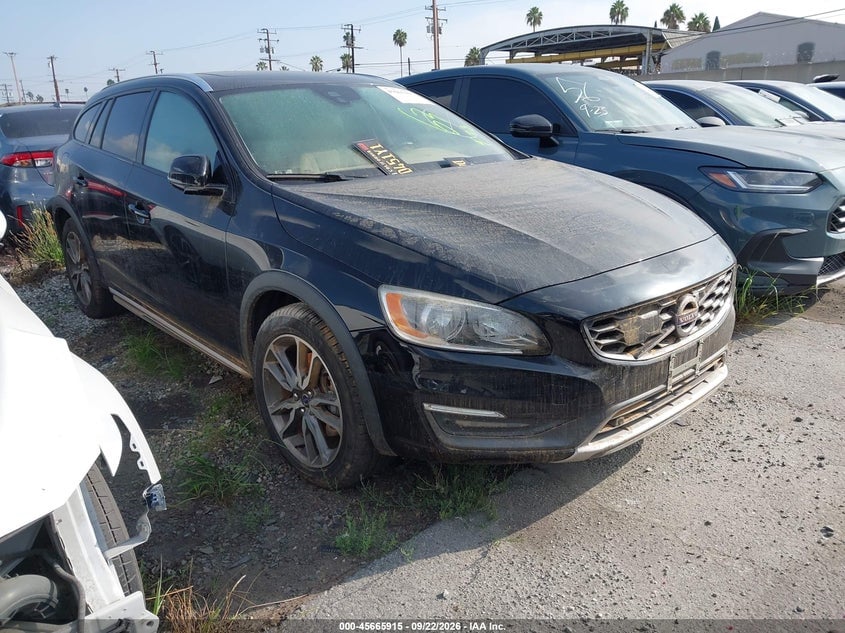2015 VOLVO V60 CROSS COUNTRY T5 | YV4612HK3F1001412 | UPCARS