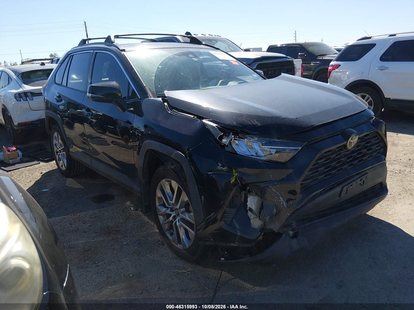 2020 TOYOTA RAV4 XLE PREMIUM | 2T3C1RFV9LW096969 | UPCARS