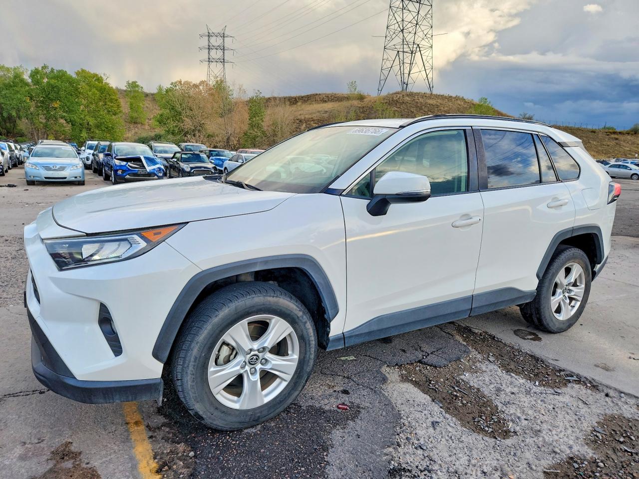 2019 TOYOTA RAV4 XLE | JTMP1RFV7KJ002084 | UPCARS