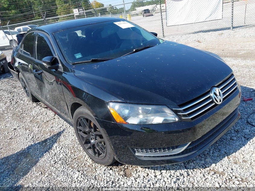 2013 VOLKSWAGEN PASSAT 2.5L S | 1VWAH7A31DC095507 | UPCARS