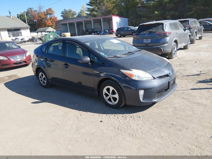 2013 TOYOTA PRIUS TWO | JTDKN3DU7D5631281 | UPCARS