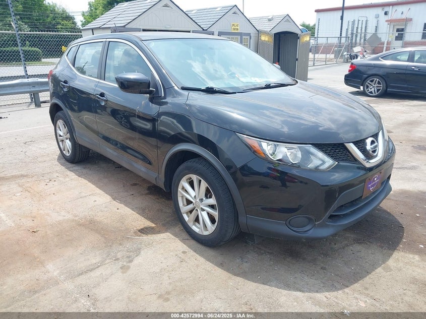 2017 NISSAN ROGUE SPORT S | JN1BJ1CRXHW132717 | UPCARS