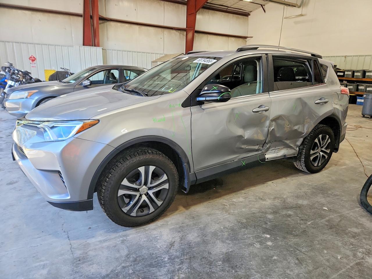 2017 TOYOTA RAV4 LE | 2T3BFREV3HW578455 | UPCARS