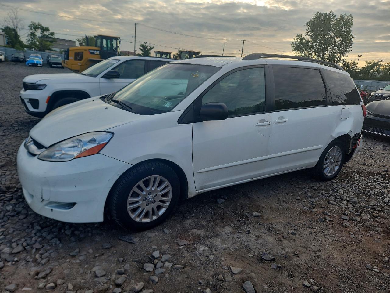 2010 TOYOTA SIENNA LE | 5TDJK4CC0AS031128 | UPCARS