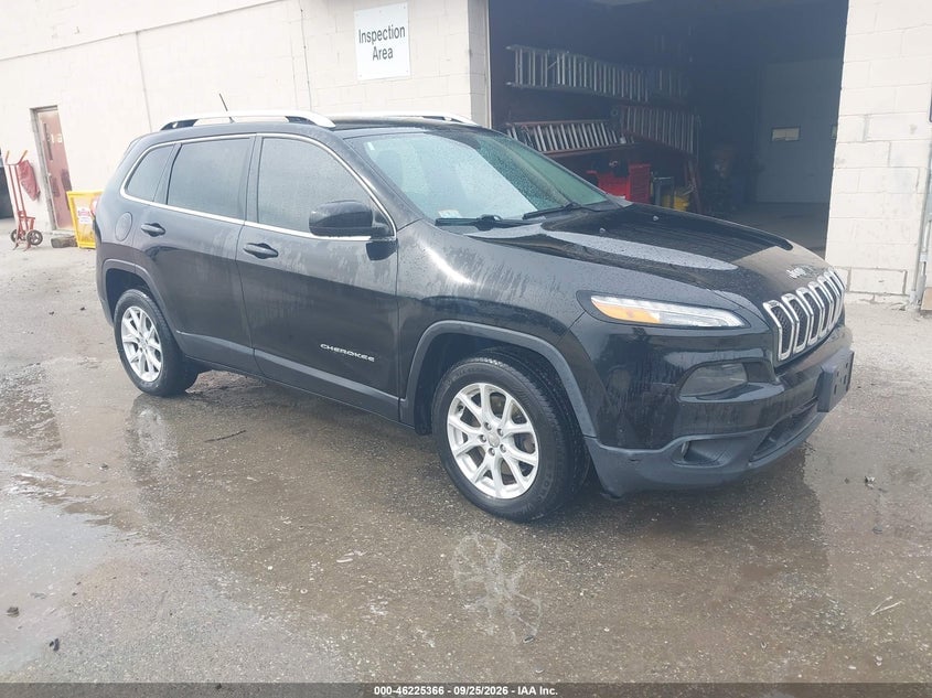 2018 JEEP CHEROKEE LATITUDE FWD | 1C4PJLCXXJD587274 | UPCARS
