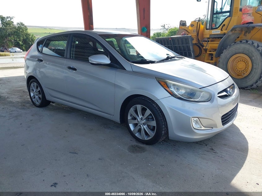 2013 HYUNDAI ACCENT SE | KMHCU5AEXDU077235 | UPCARS