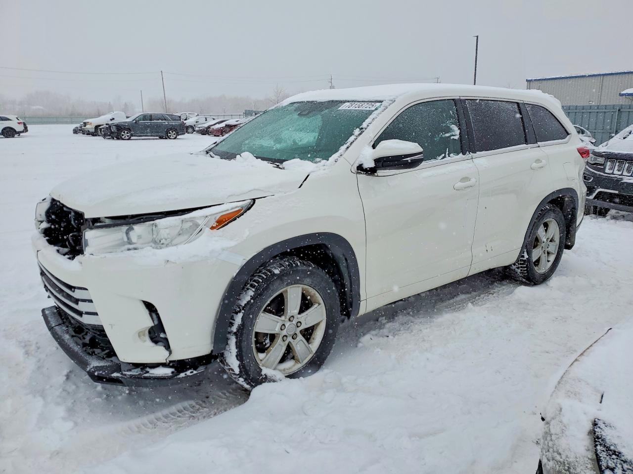 2018 TOYOTA HIGHLANDER LE | 5TDBZRFH0JS890739 | UPCARS