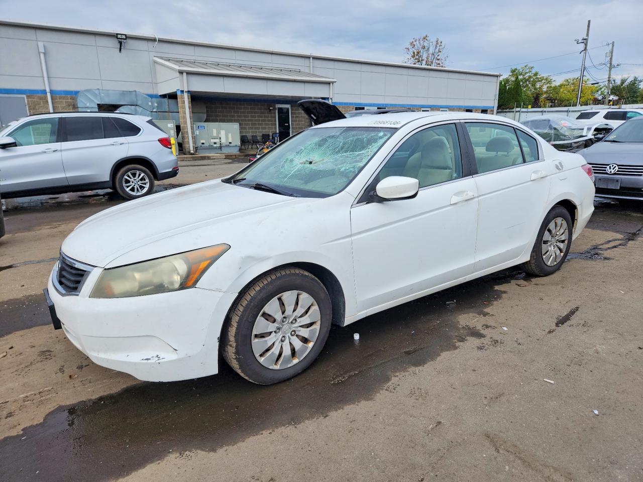 2010 HONDA ACCORD LX | 1HGCP2F30AA120108 | UPCARS