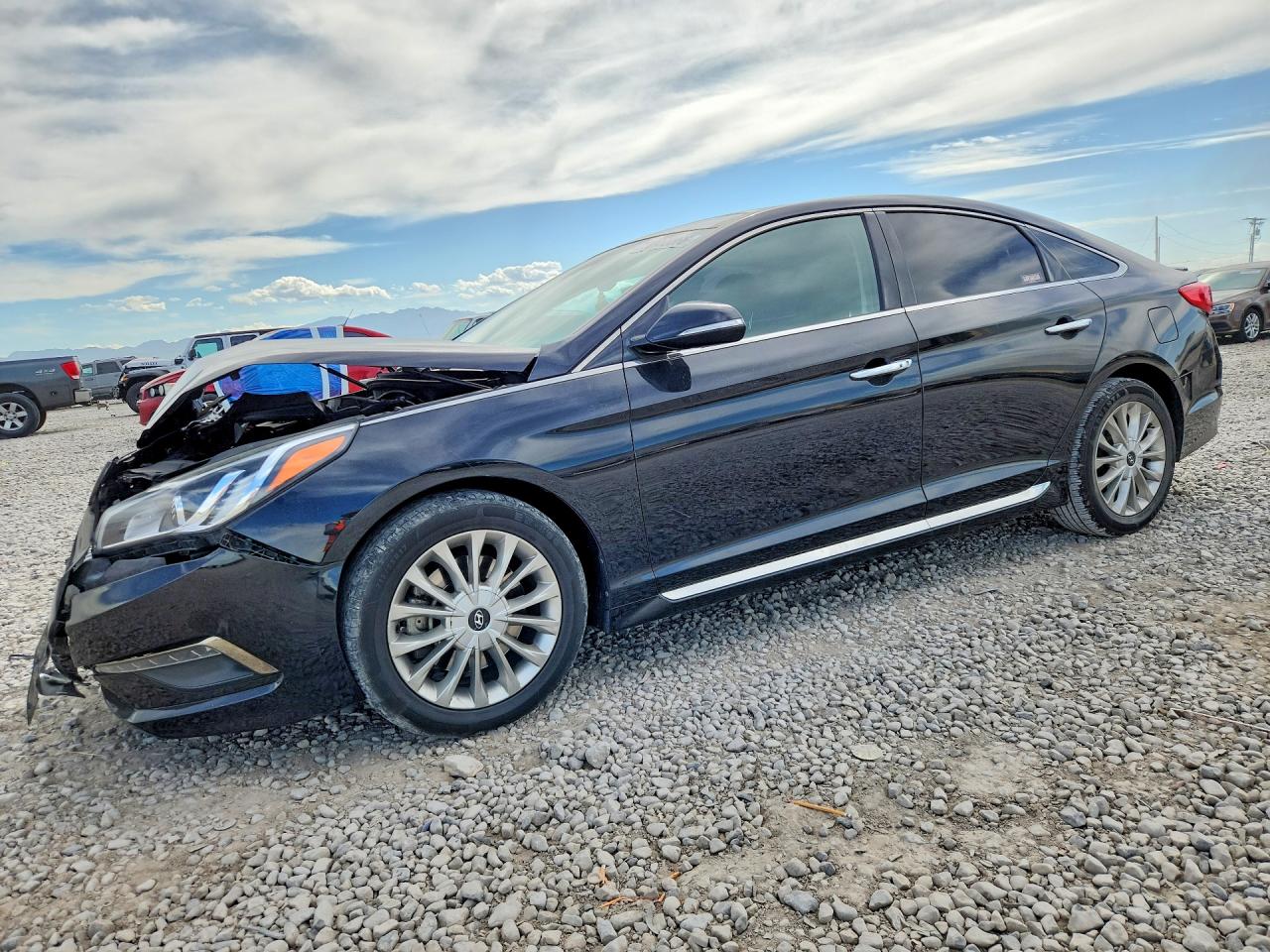 2015 HYUNDAI SONATA LIMITED | 5NPE34AF4FH178707 | UPCARS