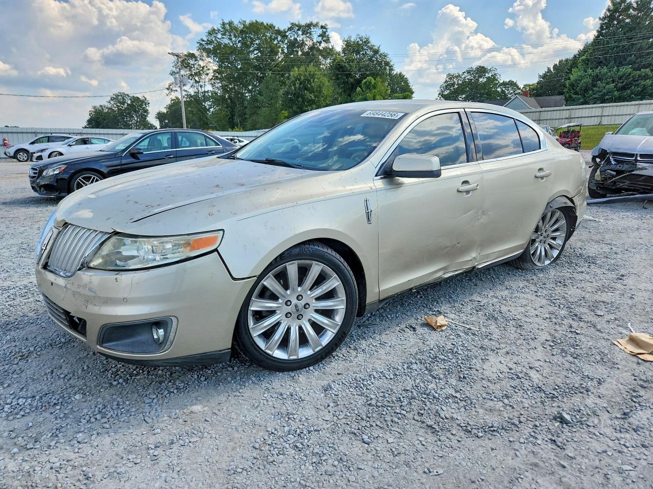 2011 LINCOLN MKS | 1LNHL9DR0BG614530 | UPCARS