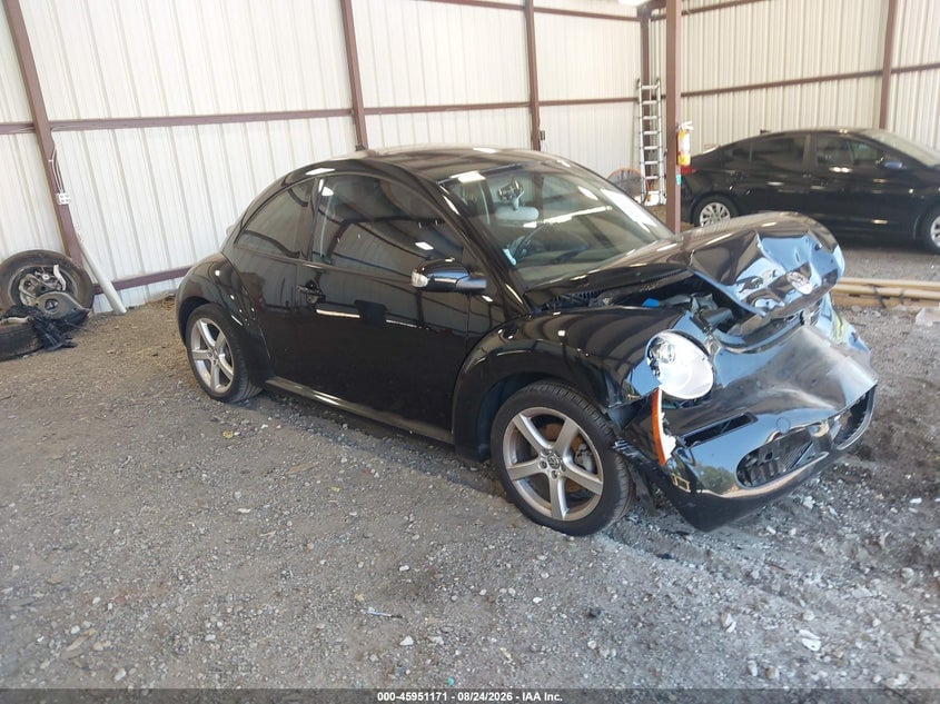 2010 VOLKSWAGEN NEW BEETLE 2.5L | 3VWRW3AG2AM027196 | UPCARS