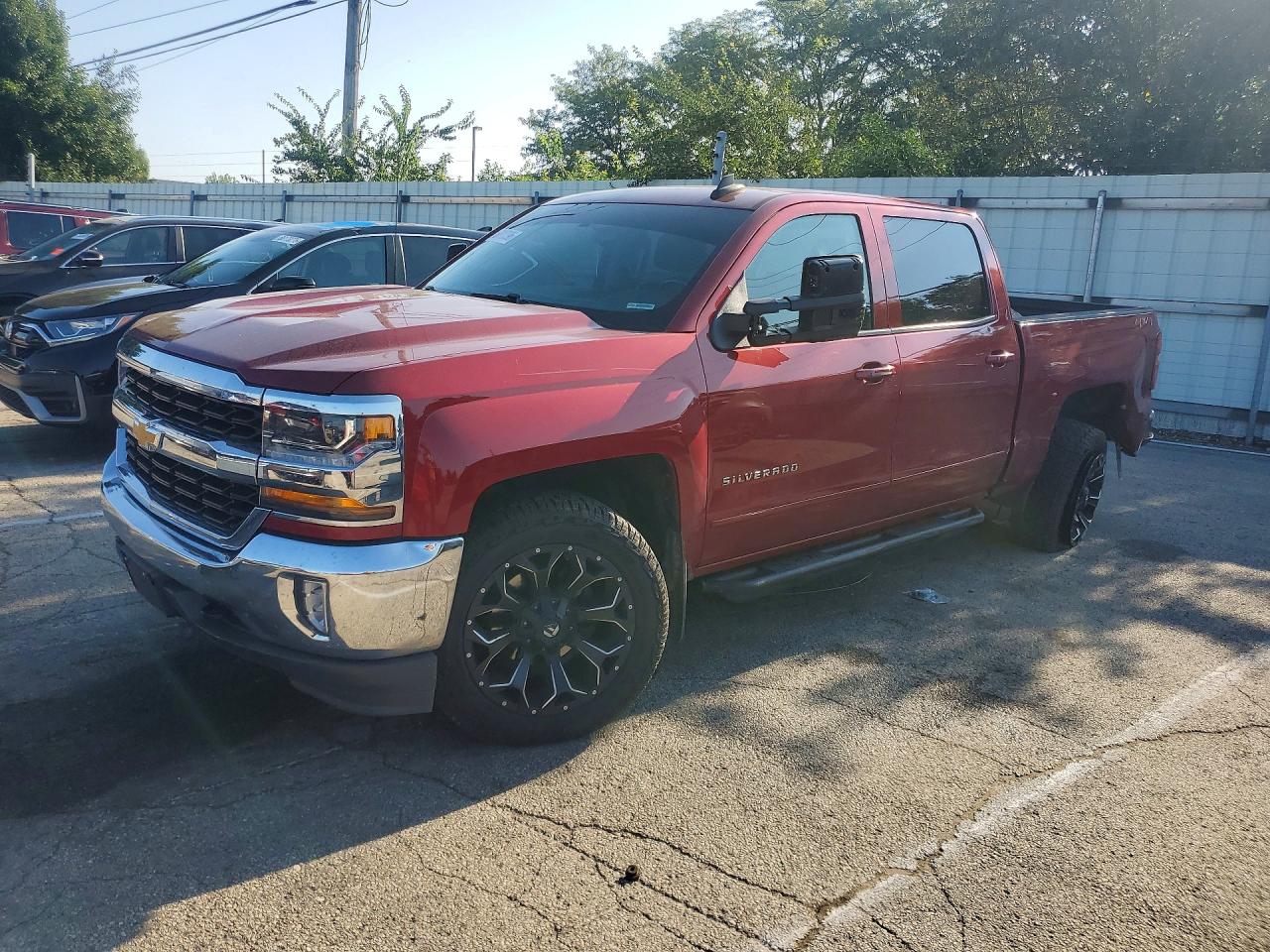 2018 CHEVROLET SILVERADO K1500 LT | 3GCUKRECXJG550290 | UPCARS