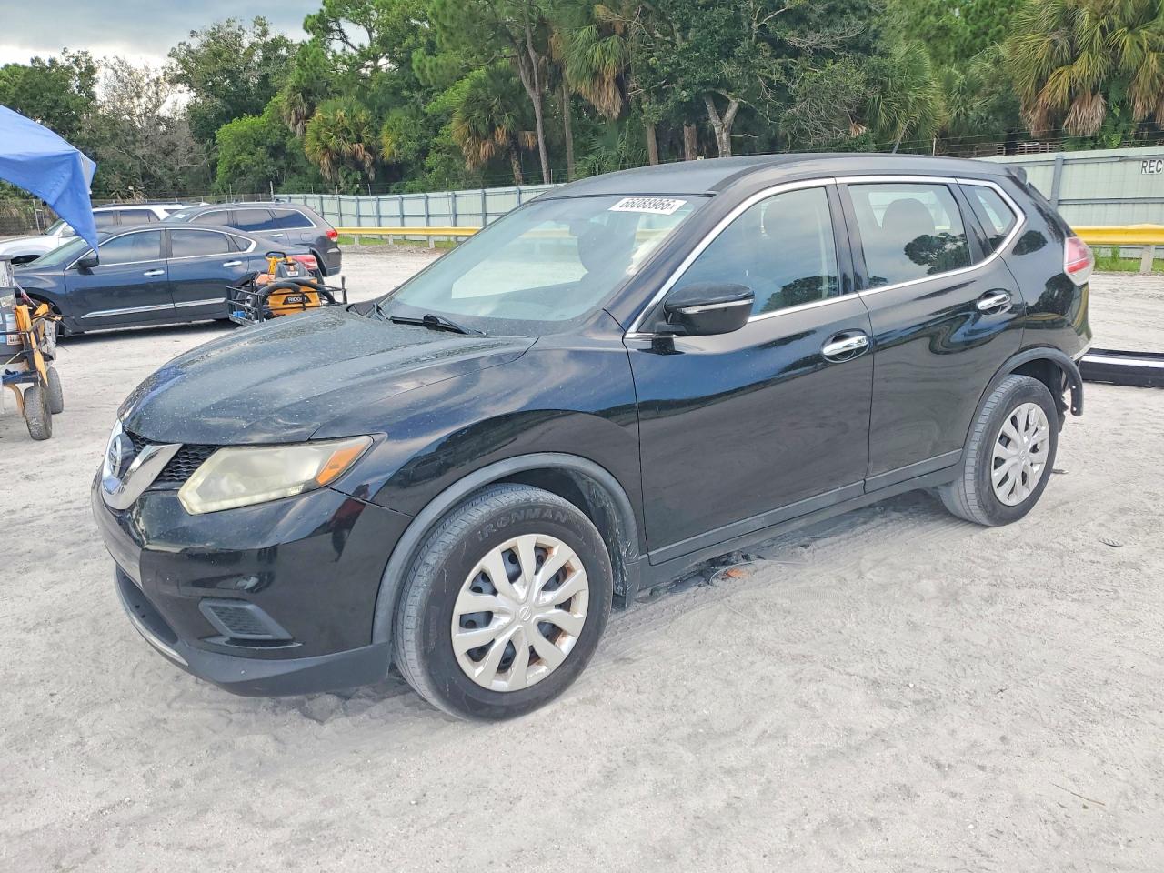 2015 NISSAN ROGUE S | KNMAT2MV1FP588293 | UPCARS