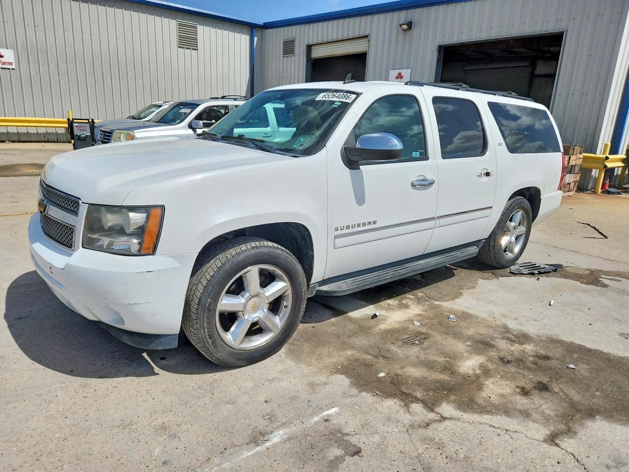 2014 CHEVROLET SUBURBAN C1500 LTZ | 1GNSCKE07ER174517 | UPCARS