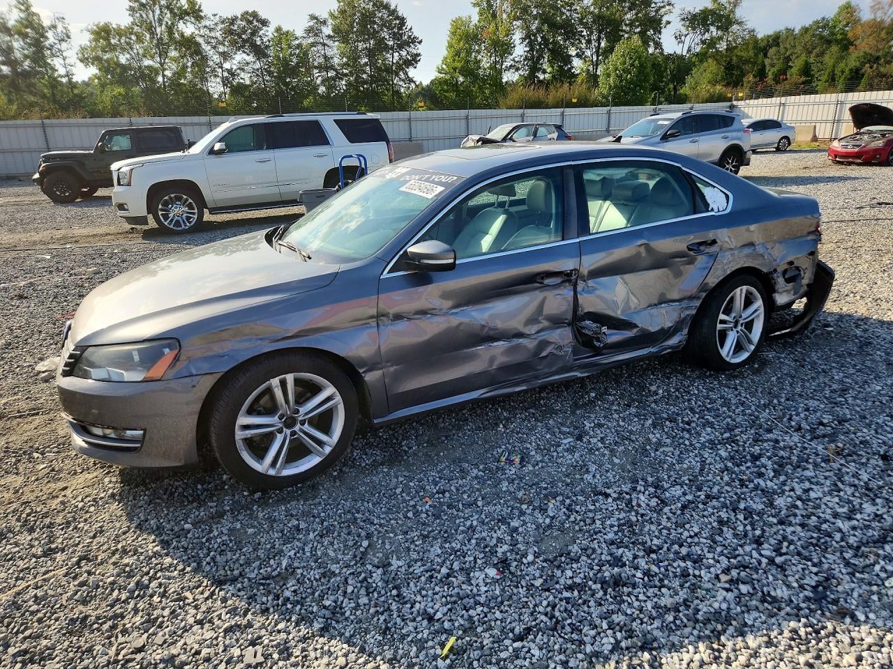 2013 VOLKSWAGEN PASSAT SE | 1VWBM7A36DC019121 | UPCARS