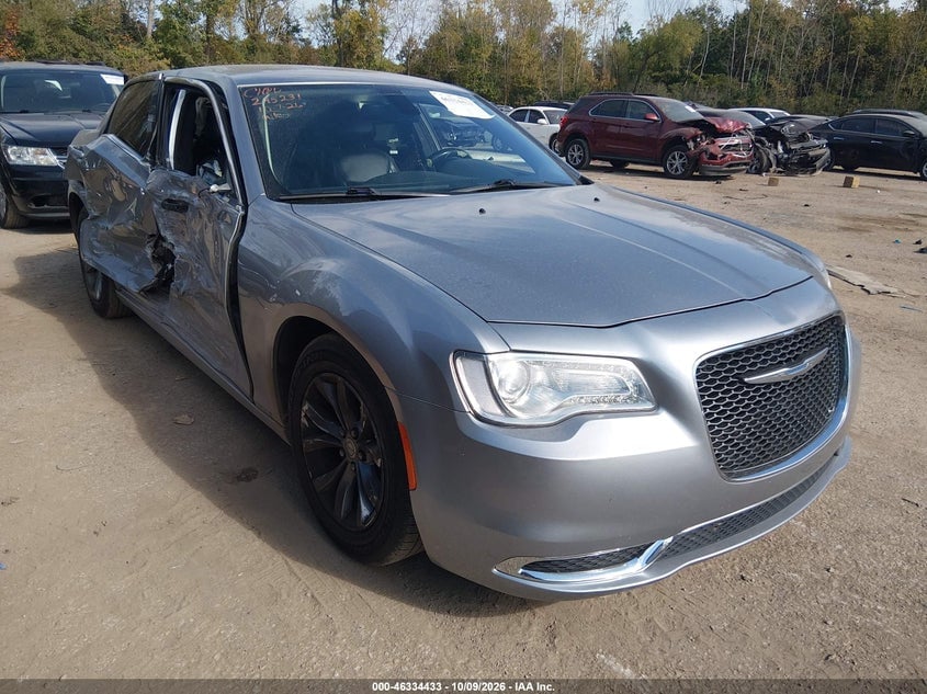 2016 CHRYSLER 300 LIMITED | 2C3CCAAG6GH261309 | UPCARS