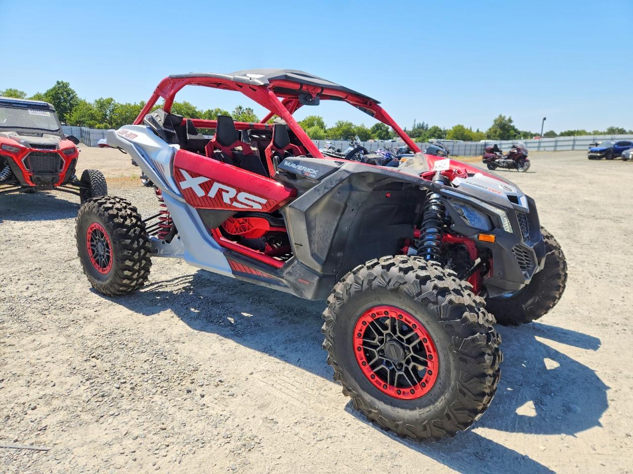 2025 CAN-AM SIDEBYSIDE UTILITY VEHICLE | 3JBVXAV22SE000662 | UPCARS