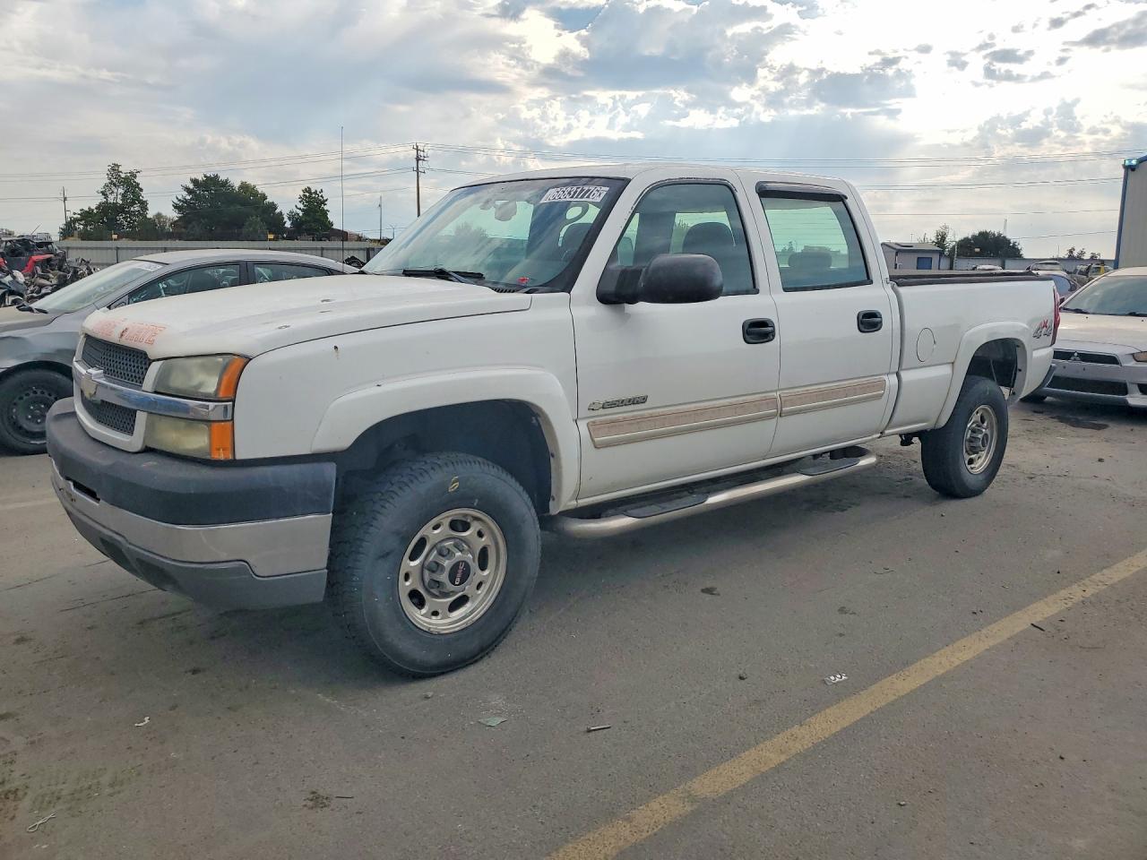 2004 CHEVROLET SILVERADO K2500 HEAVY DUTY | 1GCHK23UX4F235127 | UPCARS