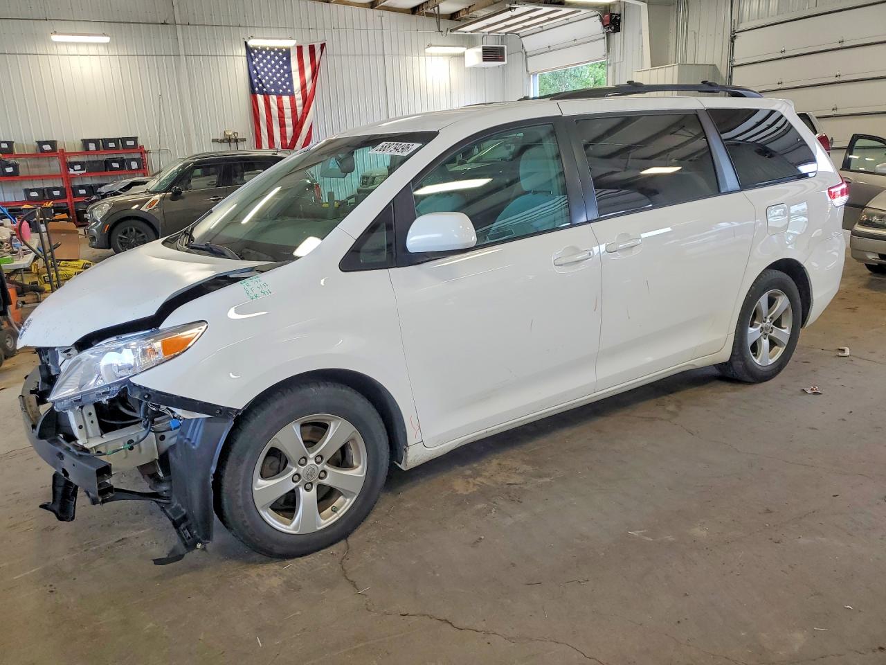2013 TOYOTA SIENNA LE | 5TDKK3DC2DS382642 | UPCARS